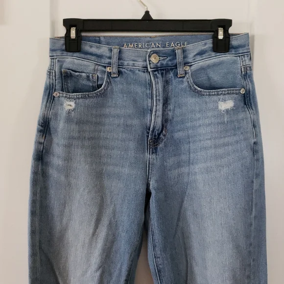 American Eagle Outfitters Mom Jeans with Distressed Details - Picture 3 of 7